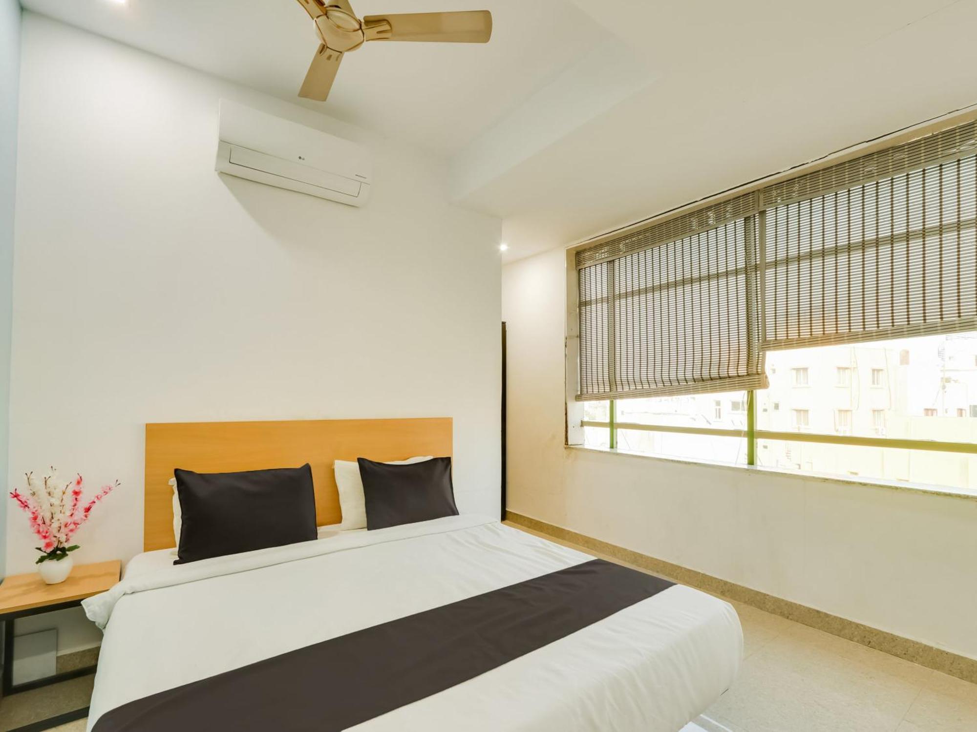 Super Townhouse Qualia Prime Hotel Near Nexus Mall ハイデラバード エクステリア 写真